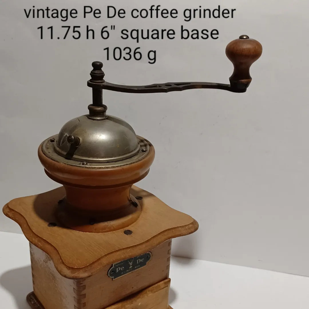 Vintage Pe De Coffee Grinder N2YD04