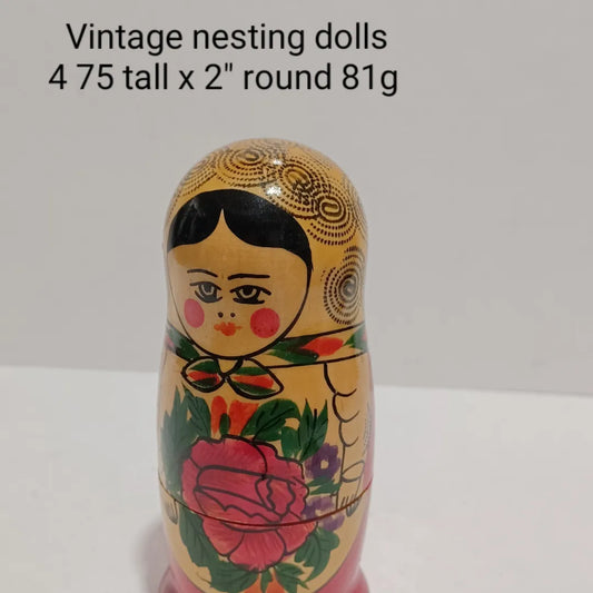 Wooden Vintage Nesting Dolls
